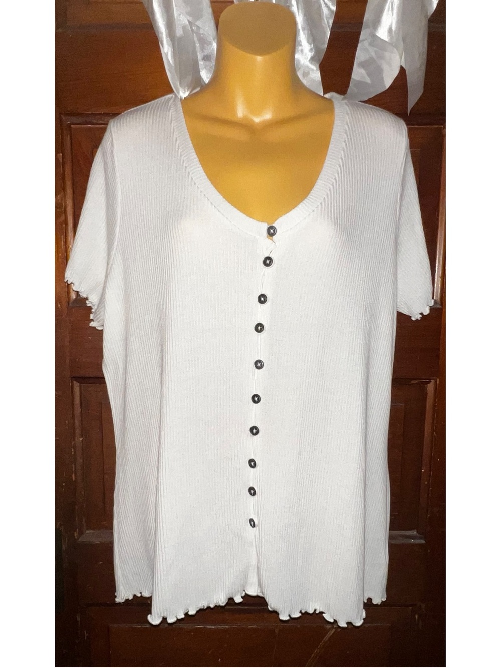 NWT Maurices Cream Short-Sleeve Button Front Top